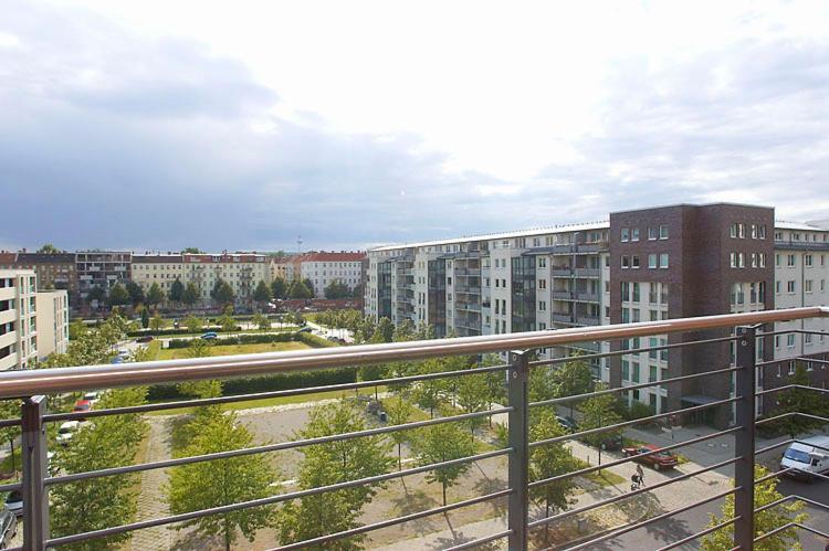 Spacious Studio Apartment Friedrichshain Berlim Quarto foto